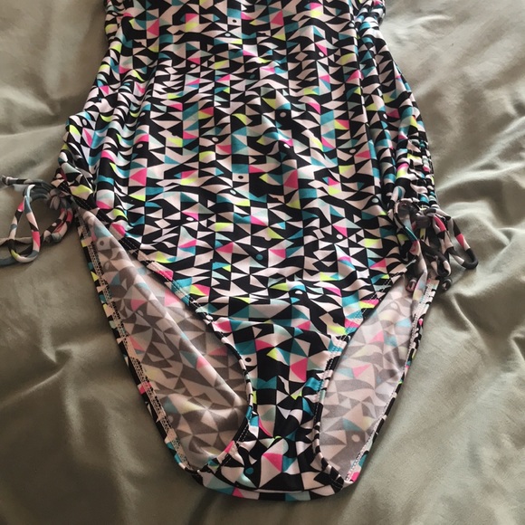 2/$15 Didi Beachwear Geometric 90s Style One Piece Bathing Suit, Size 12 - Picture 6 of 13